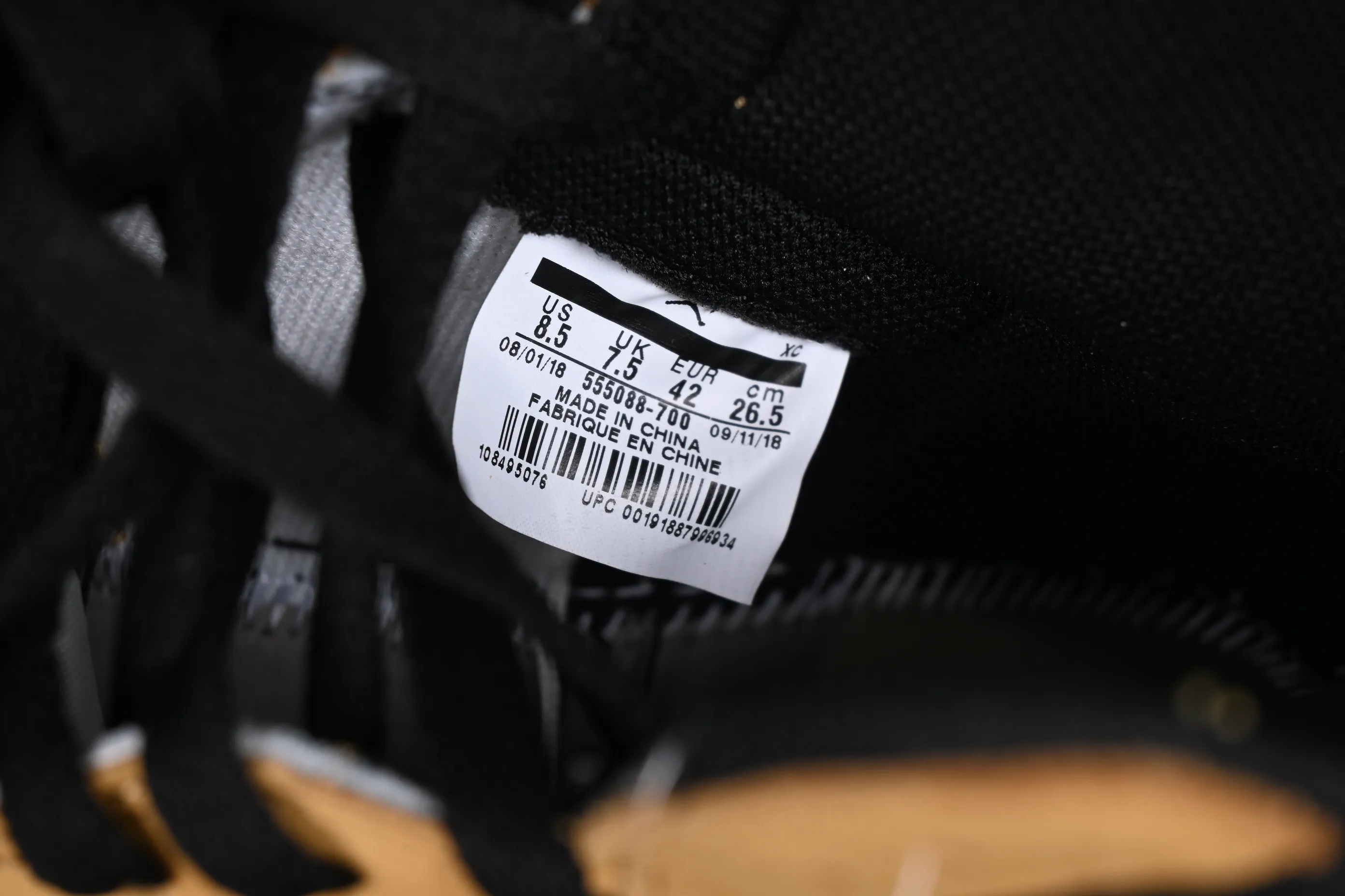 All categories Air Jordan Jordan series basketball shoes Air Jordan 1 High LJR version Air Jordan 1 Rookie Of the Year AJ1 Joe 1 black brown toe 555088-700